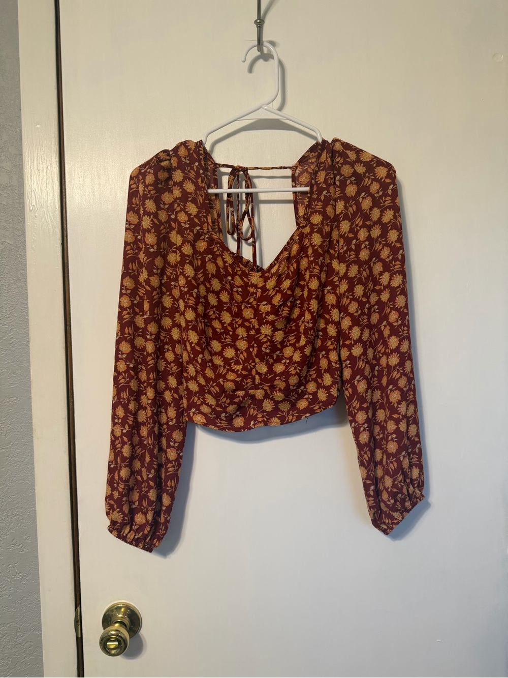 Altar'd State Rust Floral Tie-Back Cropped Blouse
